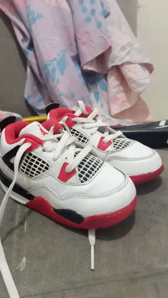 Nike Air Jordan Retro RedWhite