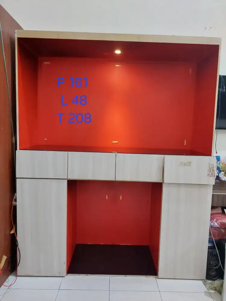 lemari custom lengkap dengan lampu