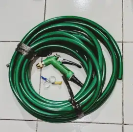 Slang Air dan Semprotan nya, 5/8 Inci, 10 Meter, Hijau Colour