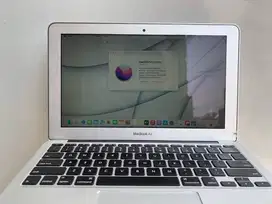 MACBOOK AIR 2015 11 INCH  4/128GB INTEL CORE i5