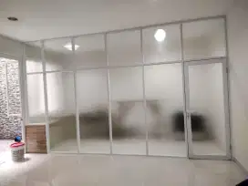 Partisi Alumunium