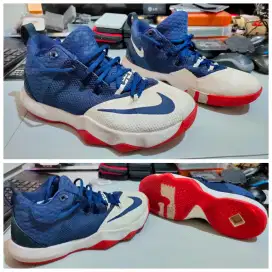 Sepatu NIKE Lebron Ambassador IX ( size 42-43 sneaker basket running )