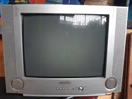 TV SAMSUNG TIPE MEGABASS