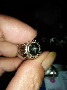 natural black safir star
