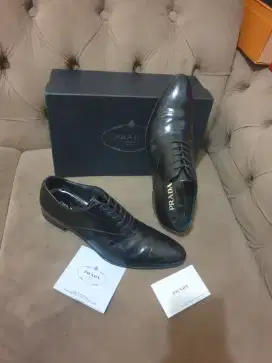 Mulus .authentic sepatu .pantofel prada size 42.5