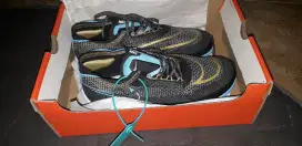 Sepatu Nike running like new size 42 insole 26.5