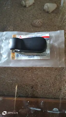 Tutup Wiper Mitsubitshi Kuda