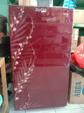 Sharp dingin beku cepet jadi es
