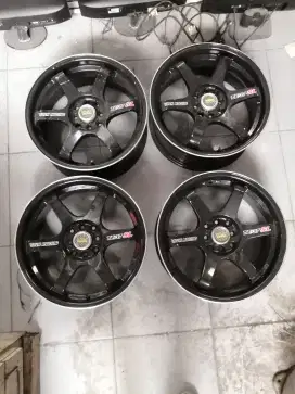 Velg Volk Rays TE37 R17 PCD 4x100 & 4x114.3