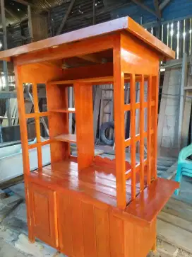 Meja makan satu set