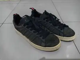 Sepatu adidas campus