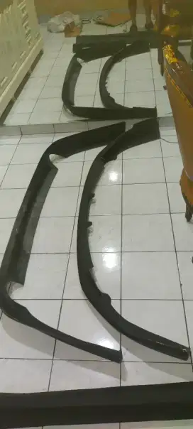Body kit Toyota camry XV40 3.5q 2010-2011 doble muffler bahan fiber