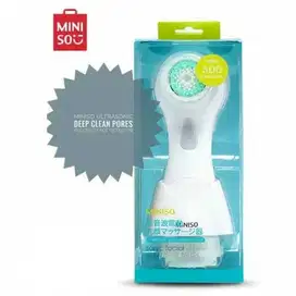 Miniso facial cleanser brush