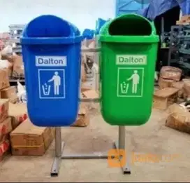 Tempat Sampah Dalton Tong Sampah HDPE 2 x 50 Liter Set Tiang