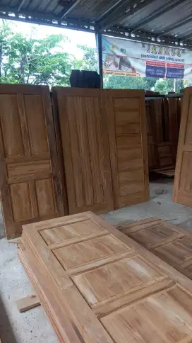 Jual pintu minimalis/pintu jati