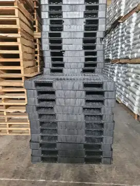 Pallet plastik dengan harga murah kuat