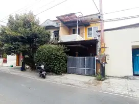 Rumah cantik strategis di Purwosari solo kota