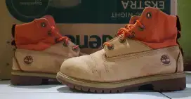 Sepatu timberland