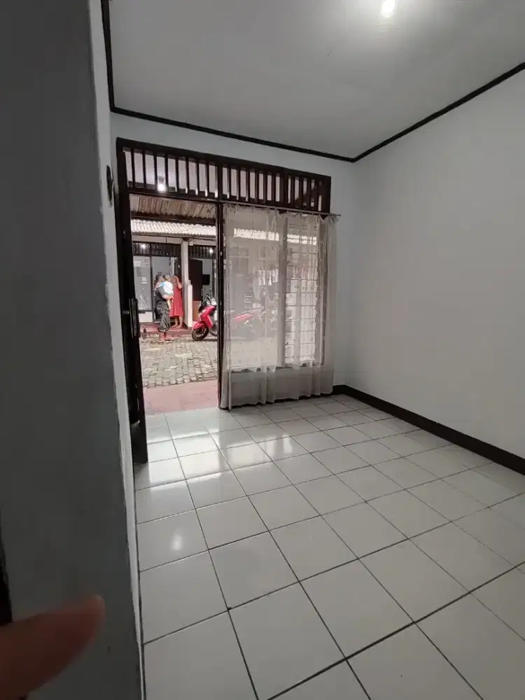 Kontrakan di Duren Sawit