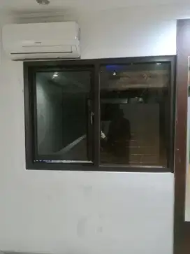 Jendela Aluminium Anti Rayap