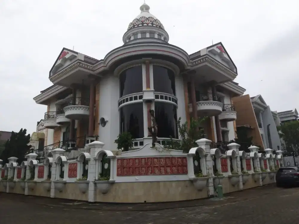 Dijual Rumah hook Megah di Villa Gading Indah lokasi elite di k