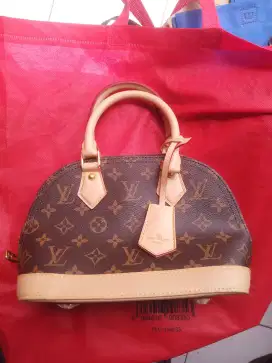 Tas handbag LV Alma