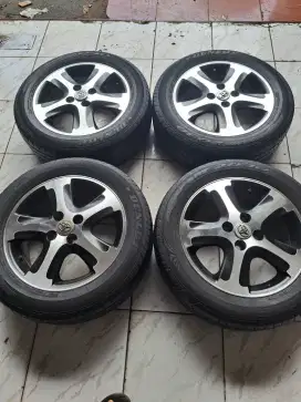 Oem yaris ring 15 bisa tt cocok buat agya ayla sigra calya dll