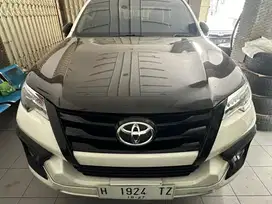 Kap mesin carbon hood fortuner vrz 2016-2024