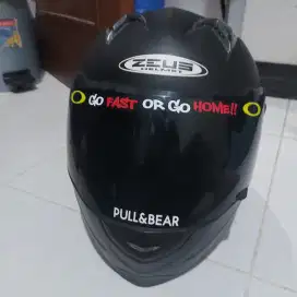 Helm Full Face Zeus ZS811