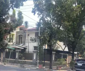 Harus Terjual Segera Rumah Hoek Jln Panglima Polim Kebayoran Baru