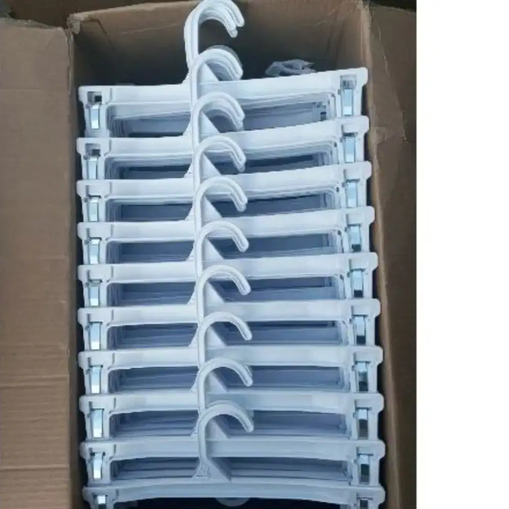 Hanger jepit plastik dewasa  selusin