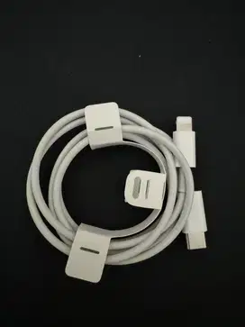 USB-C to Lightning 1m Ipad 100% original