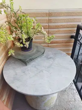 Meja batu marmer kuno antik cuan