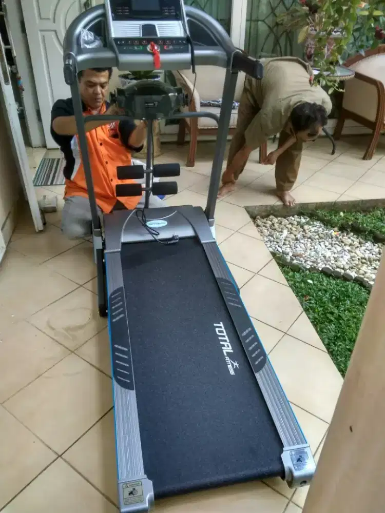 Alat fitnes treadmill elektrik TL 270 Incline otomatis