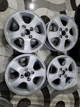 Velg oem toyota vios R14 pcd 4x100 lebar 55 et 45