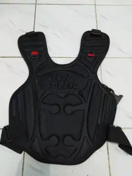 Rompi Pelindung Dada Dari Angin Motor Plus Preloved