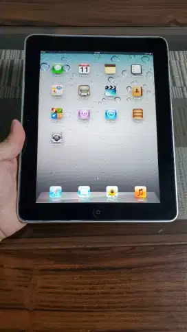 Tablet Apple Ipad 1st Gen 32G langka edisi kolektor