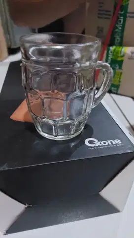 Gelas baru per lusin
