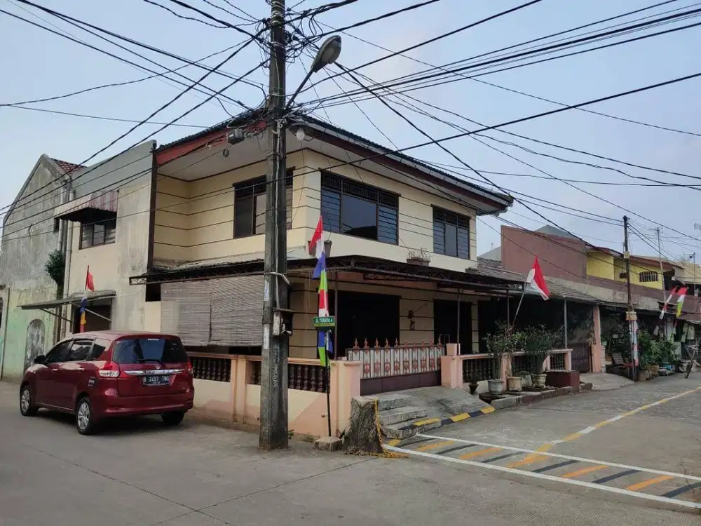 Disewakan Rumah + Kios di Perumahan Jatikramat Indah I. Lok strategis