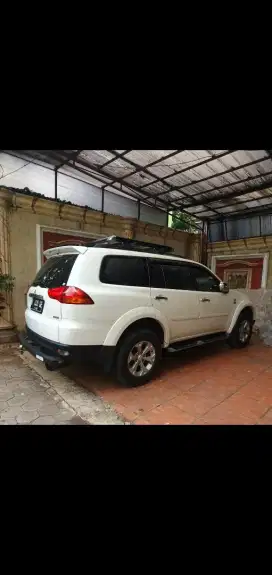 Pajero sport Dakkar 2.5 2012 Putih Matic Diesel mulus terawat Cash