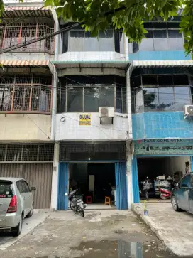RUMAH JALAN NIBUNG II (SIMPANG SAMPING MEDAN PLAZA)