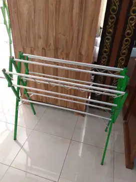 Jemuran Baju Pakaian Handuk Kost Standing Lipat Pendek Aluminium (mlt)