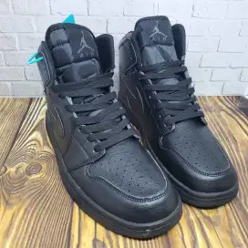 Sepatu Jordan Air 1 Mid