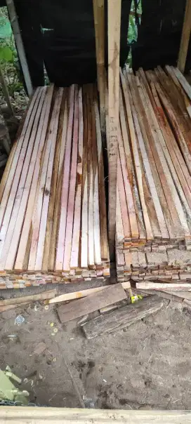 Dijual kayu usuk lokal