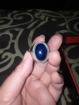 Cincin batu King Safir