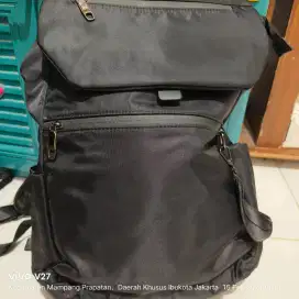Tas Bostantin Hitam