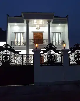 * TURUN HARGA* Di Jual Rumah Bergaya Klasik