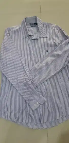 Kemeja lengan panjang Polo
