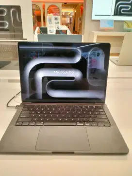 Kredit Macbook Pro M3 (14 inci )