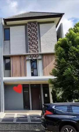 Jual cepat rumah split  level di regentown bsd city tangerang